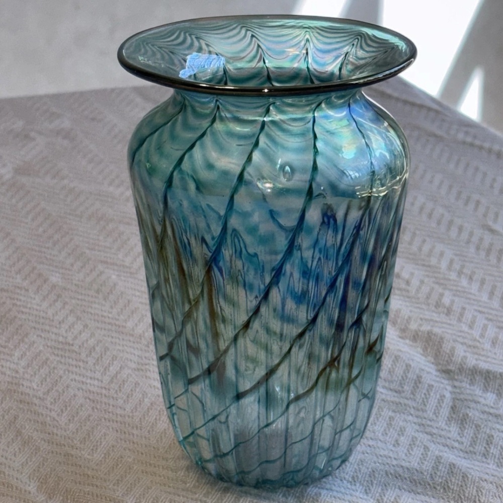 Hand Blown Art Glass Vase Pulled Feather Design Signed